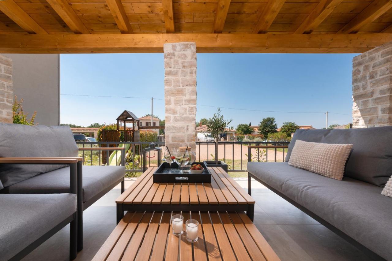 Holiday Home Maslina โปเรช ภายนอก รูปภาพ