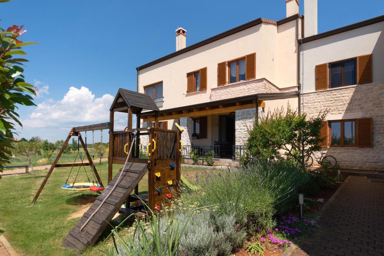 Holiday Home Maslina โปเรช ภายนอก รูปภาพ