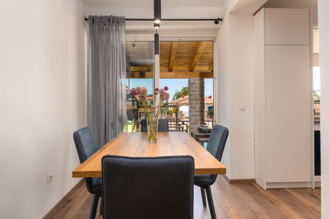Holiday Home Maslina โปเรช ภายนอก รูปภาพ