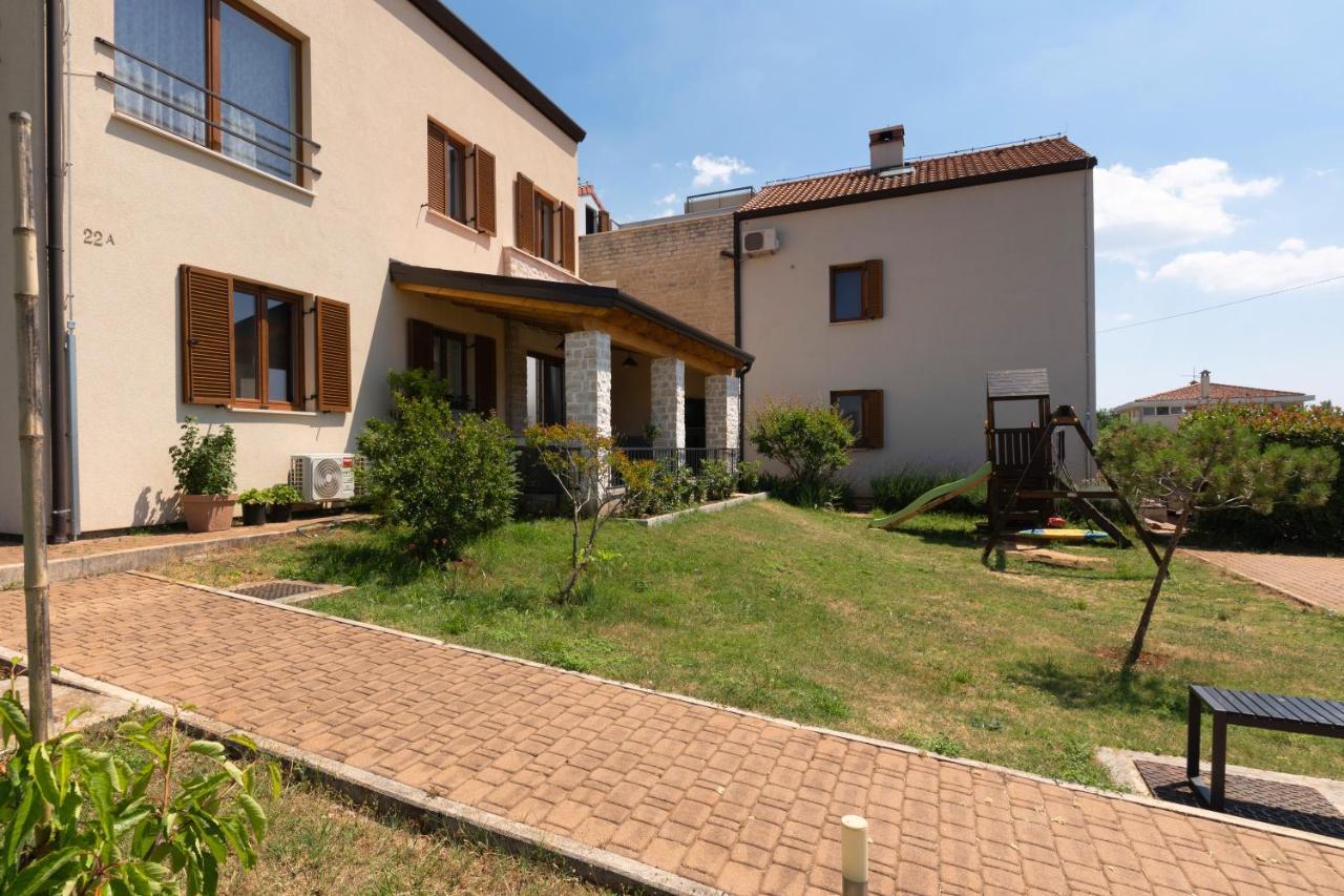 Holiday Home Maslina โปเรช ภายนอก รูปภาพ